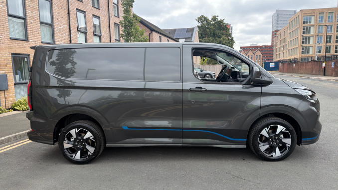 Ford Transit Custom 320 L1 Diesel Awd 2.0 EcoBlue 170ps H1 Van Sport Auto - Image 9